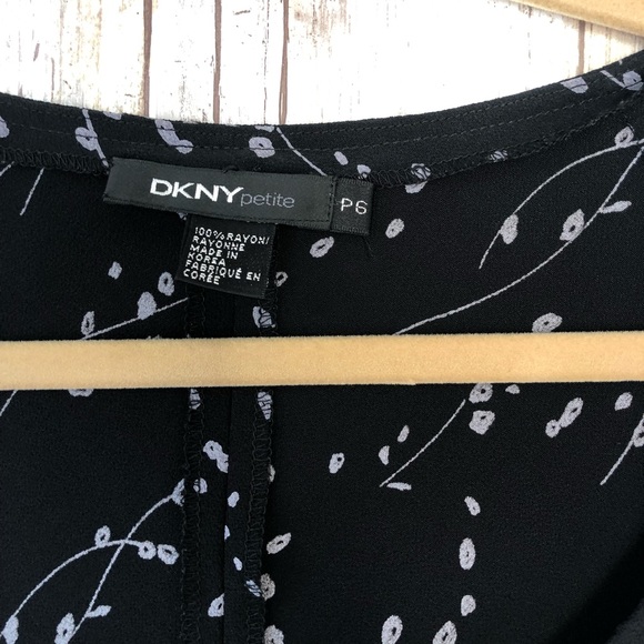 DKNY Petite floral cap sleeve dress - Picture 2 of 4